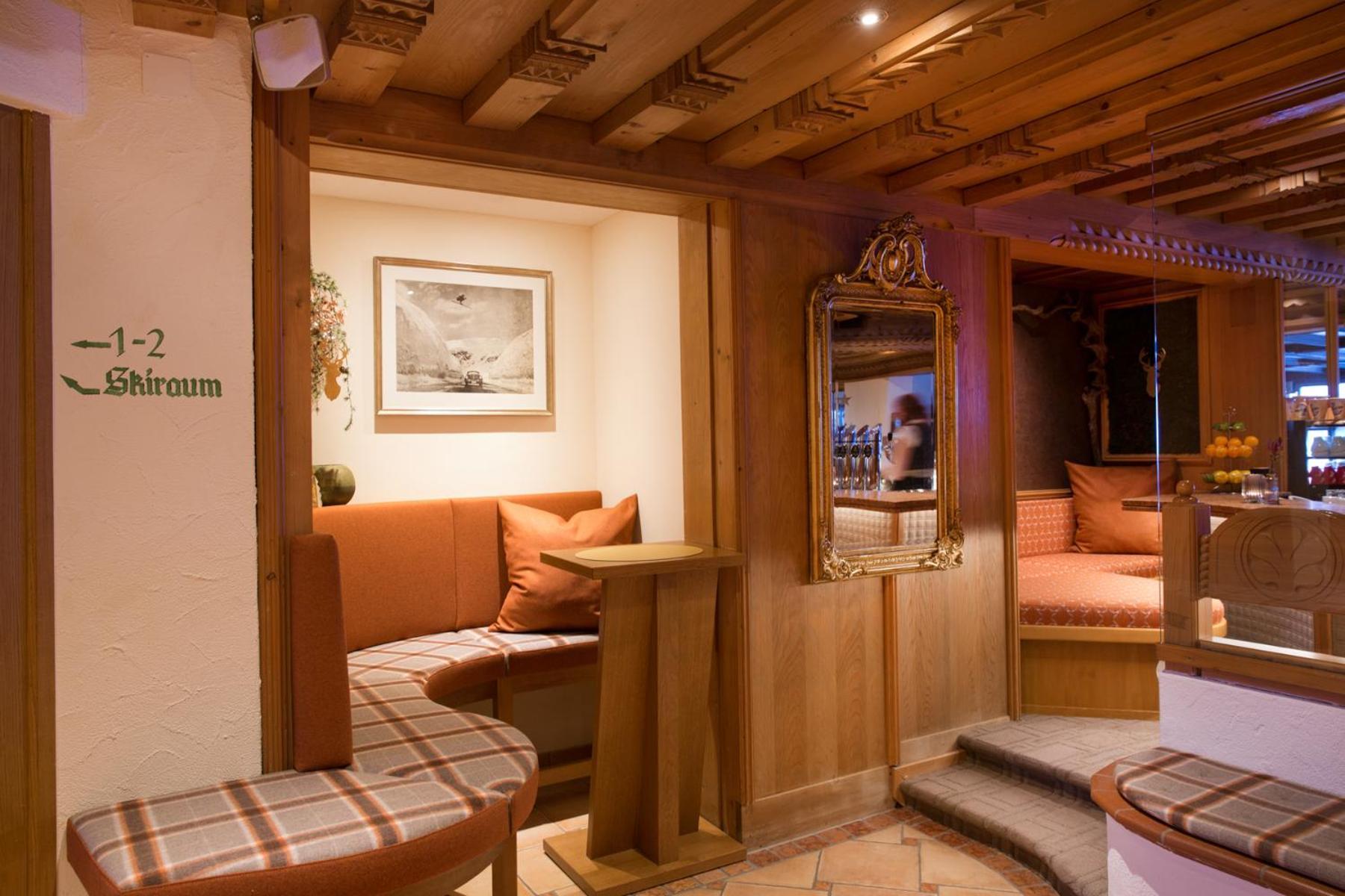 Hotel Albona Nova Zuers ภายนอก รูปภาพ