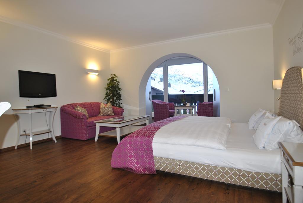 Hotel Albona Nova Zuers ภายนอก รูปภาพ