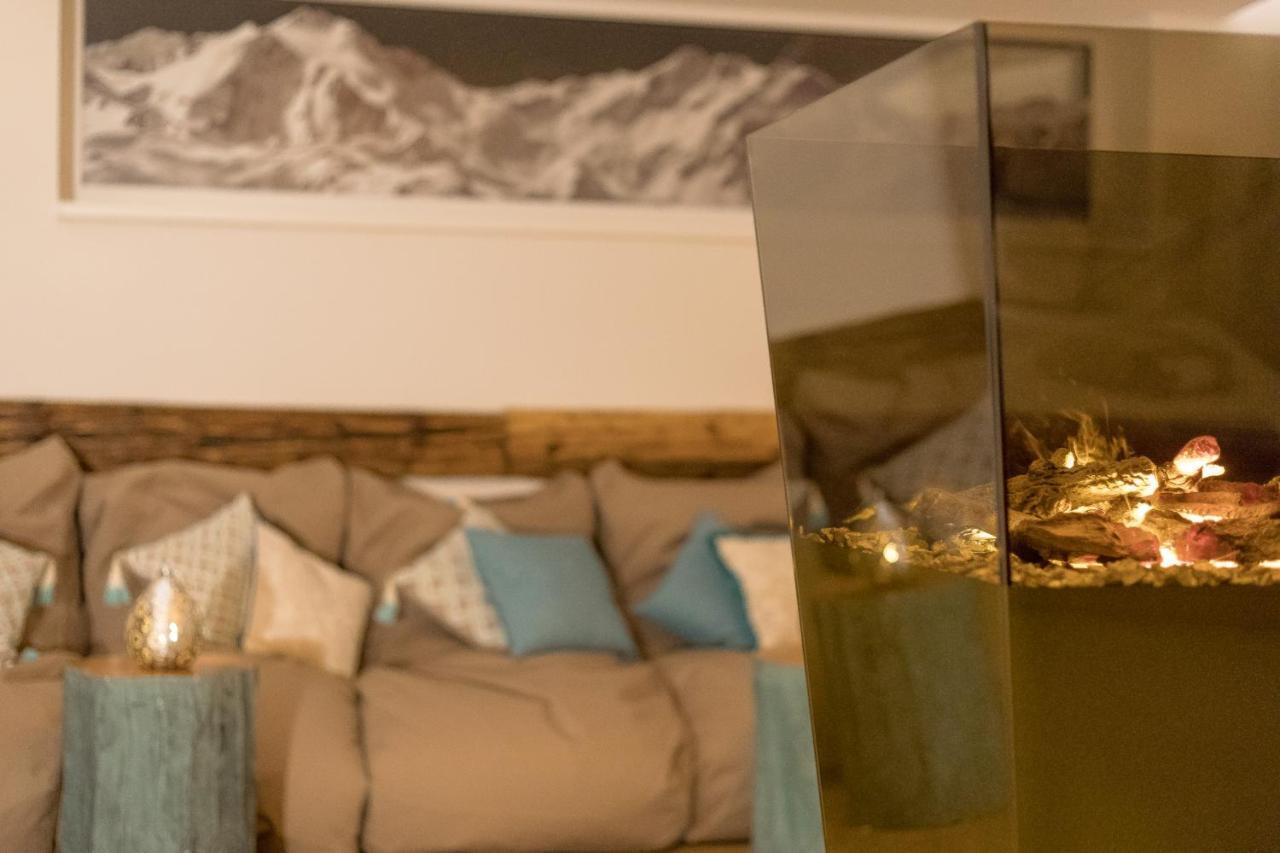 Hotel Albona Nova Zuers ภายนอก รูปภาพ